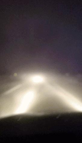 高速公路上的恐怖片高速公路上的惊魂时刻——探寻真实的高速公路恐怖片背后的故事